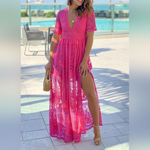 Dresses & Skirts - Pink Lace Dress